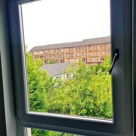 Spacious 5Bed House, Free Parking, No Party ! Glasgow Exterior foto