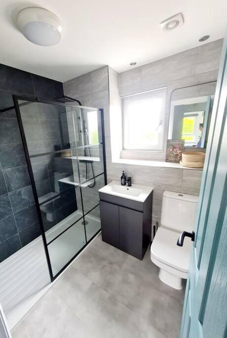 Spacious 5Bed House, Free Parking, No Party ! Glasgow Exterior foto